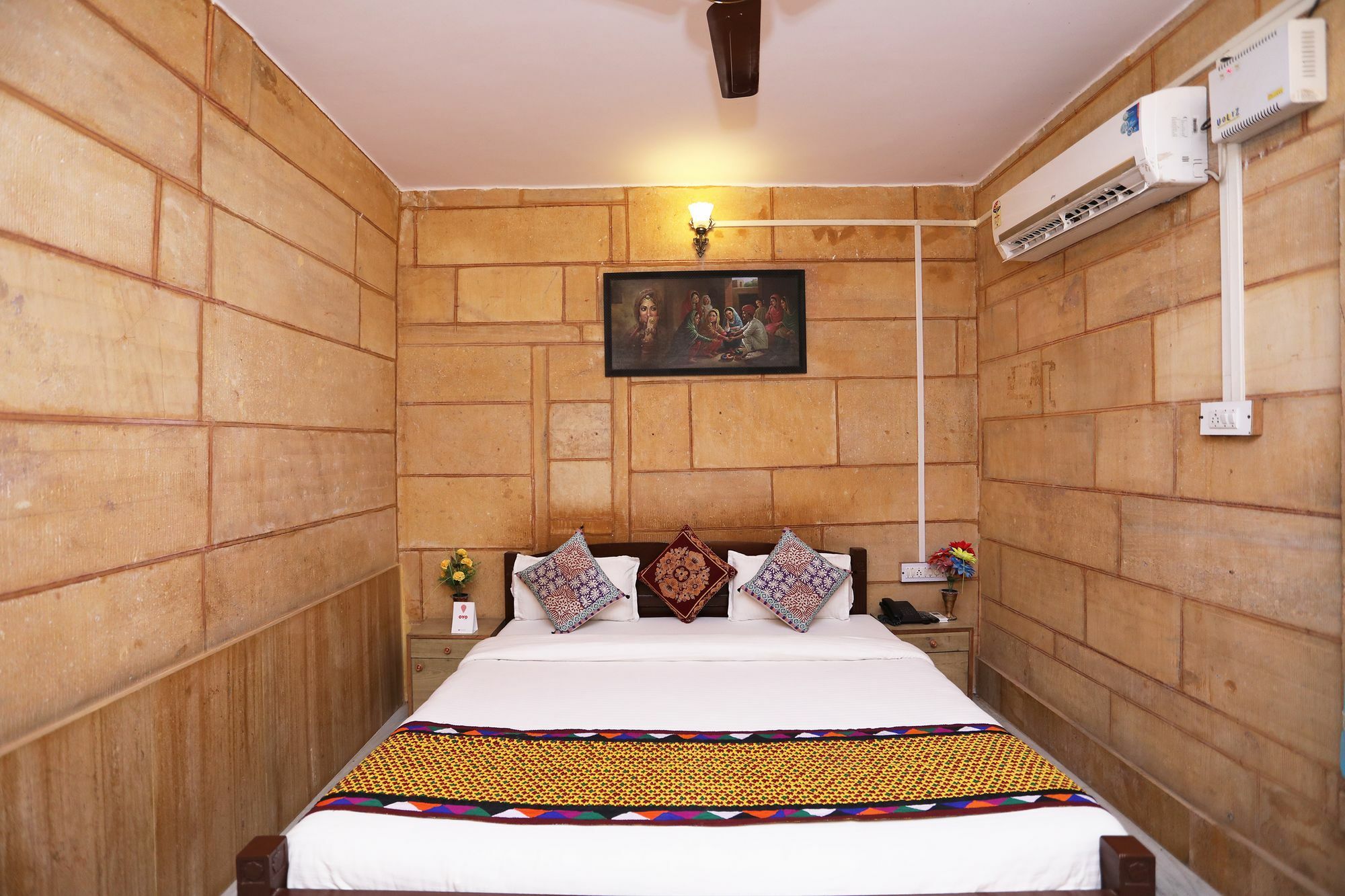 Oyo Townhouse 028 Corporate Suite Noida Exterior photo