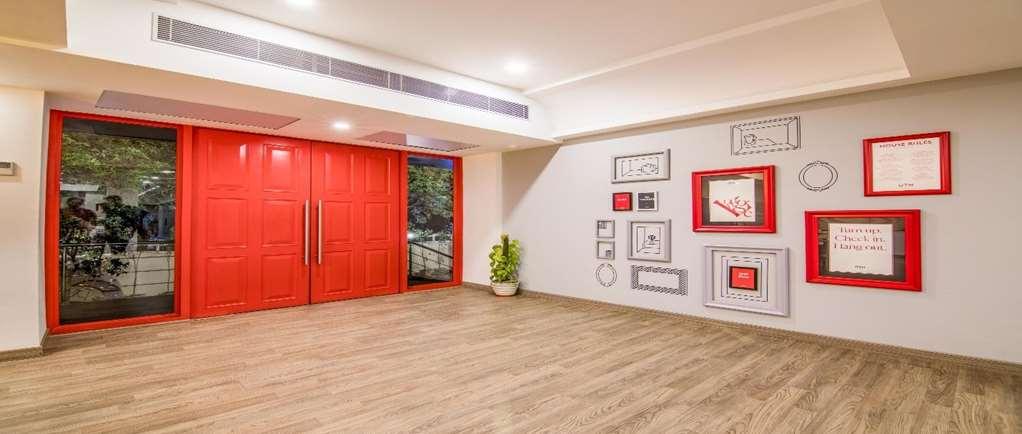 Oyo Townhouse 028 Corporate Suite Noida Facilities photo