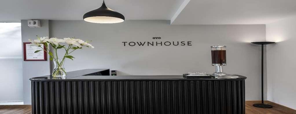 Oyo Townhouse 028 Corporate Suite Noida Interior photo