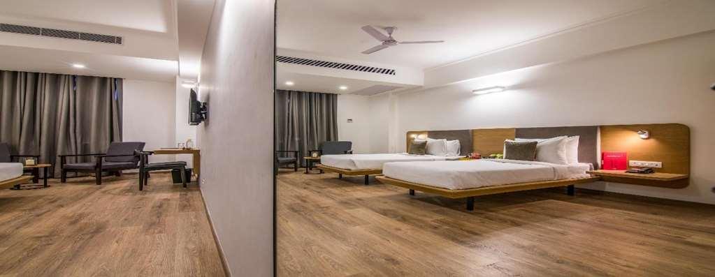 Oyo Townhouse 028 Corporate Suite Noida Room photo