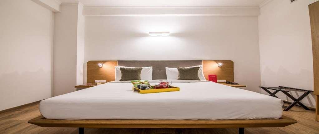 Oyo Townhouse 028 Corporate Suite Noida Room photo